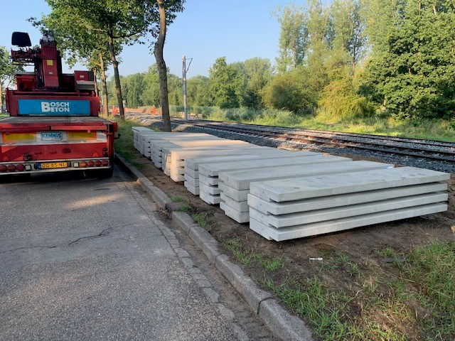 Bosch Beton - Keerwanden en perronplaten voor modernisering SUNIJ-lijn