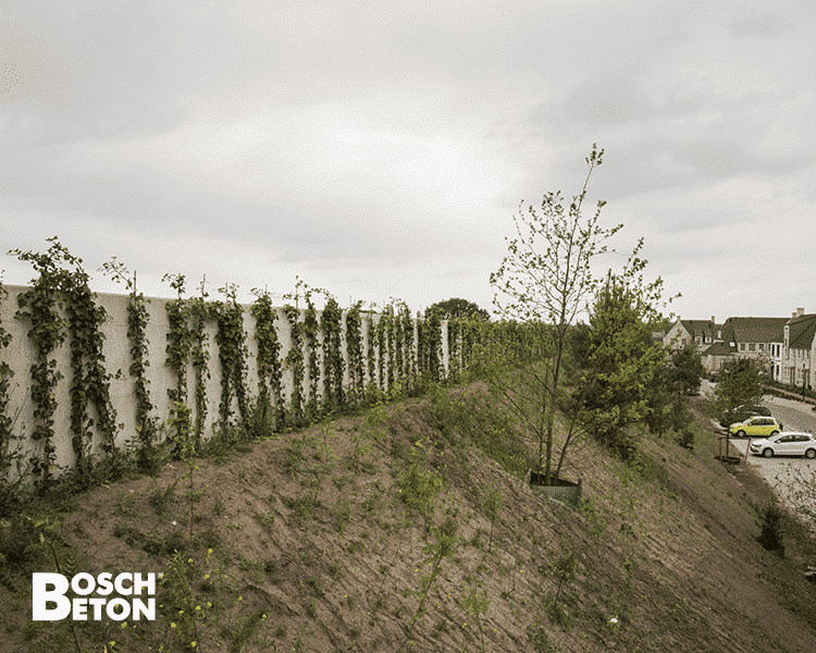Bosch Beton - Keerwanden toegepast op een talud met beplanting