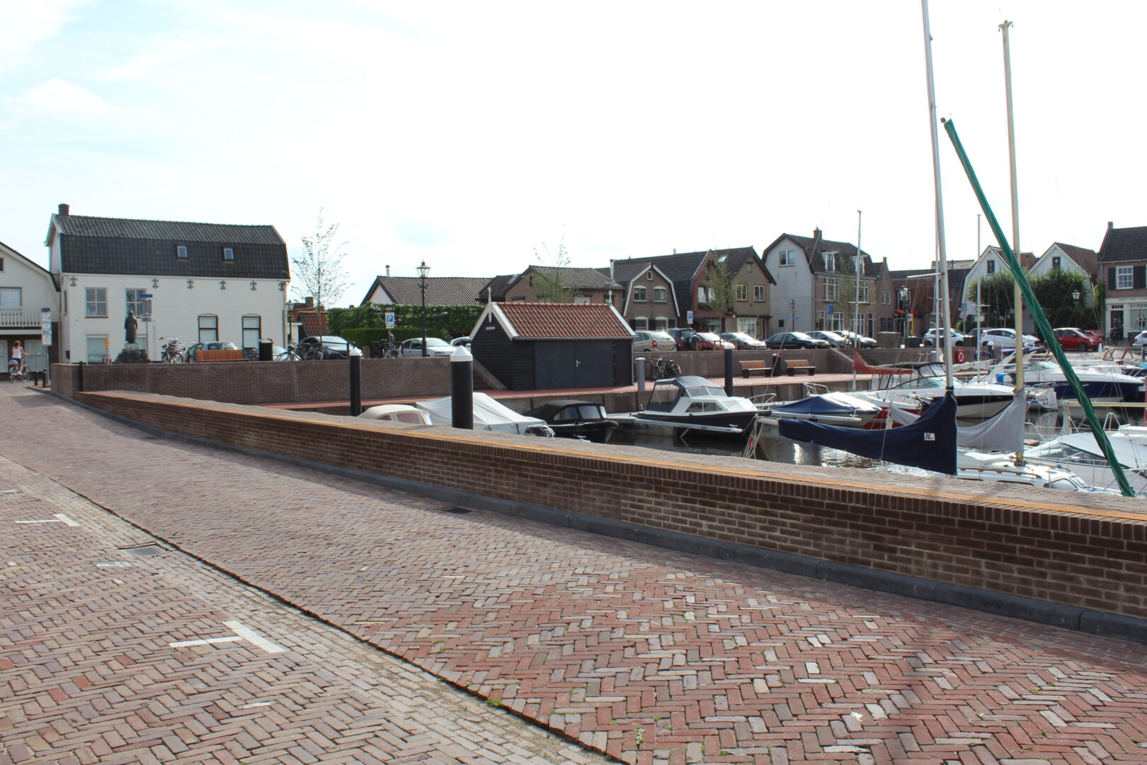 Bosch Beton - 330 meter lange zelfsluitende waterkering in Spakenburg