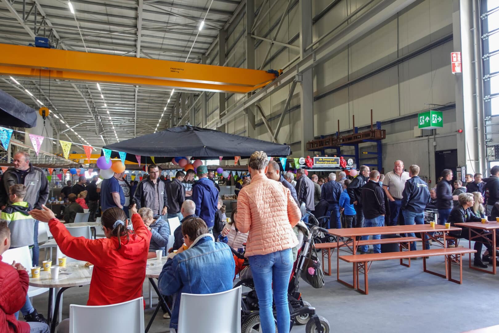 Een hapje en drankje als slot van het Truckfestijn Kootwijkerbroek 2022 bij Bosch Beton
