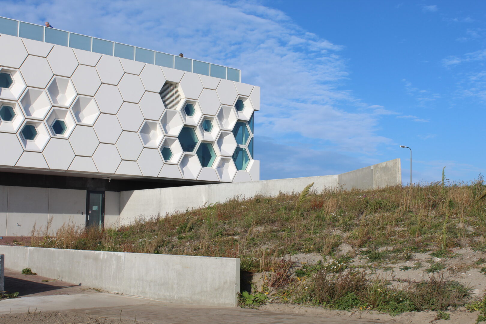 Bosch Beton - Keerwanden rondom het Afsluitdijk Wadden Center