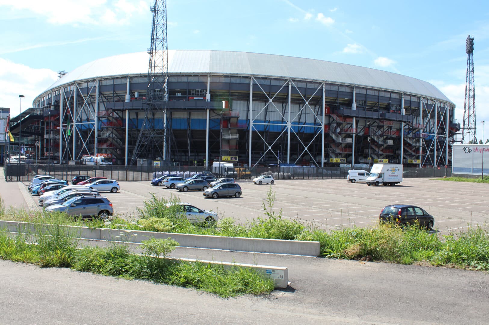 Bosch Beton - Keerwanden verbeteren bereikbaarheid van De Kuip in Rotterdam