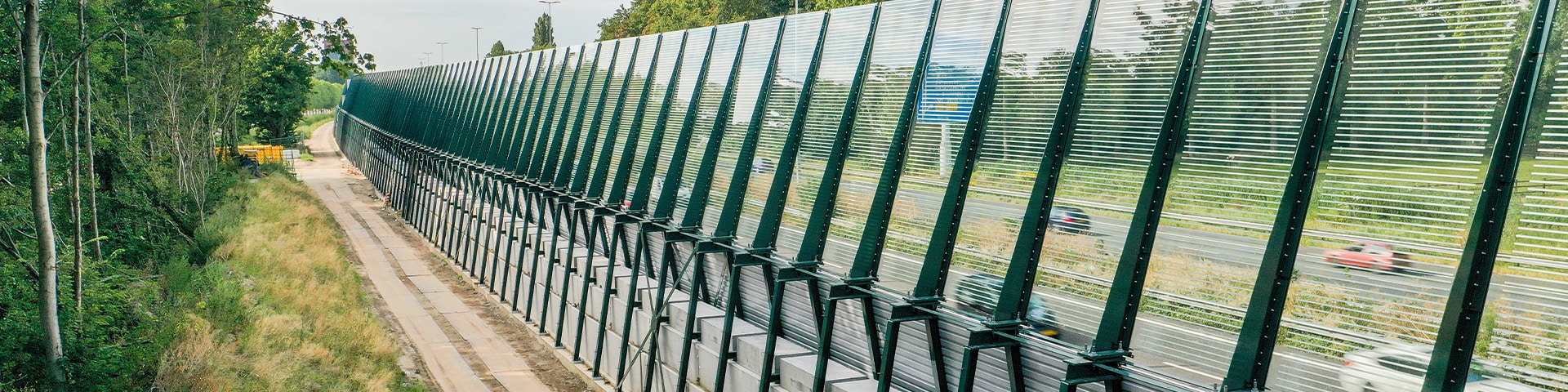 Geluidsscherm langs de A16 en N3 - Beeld: Heijmans