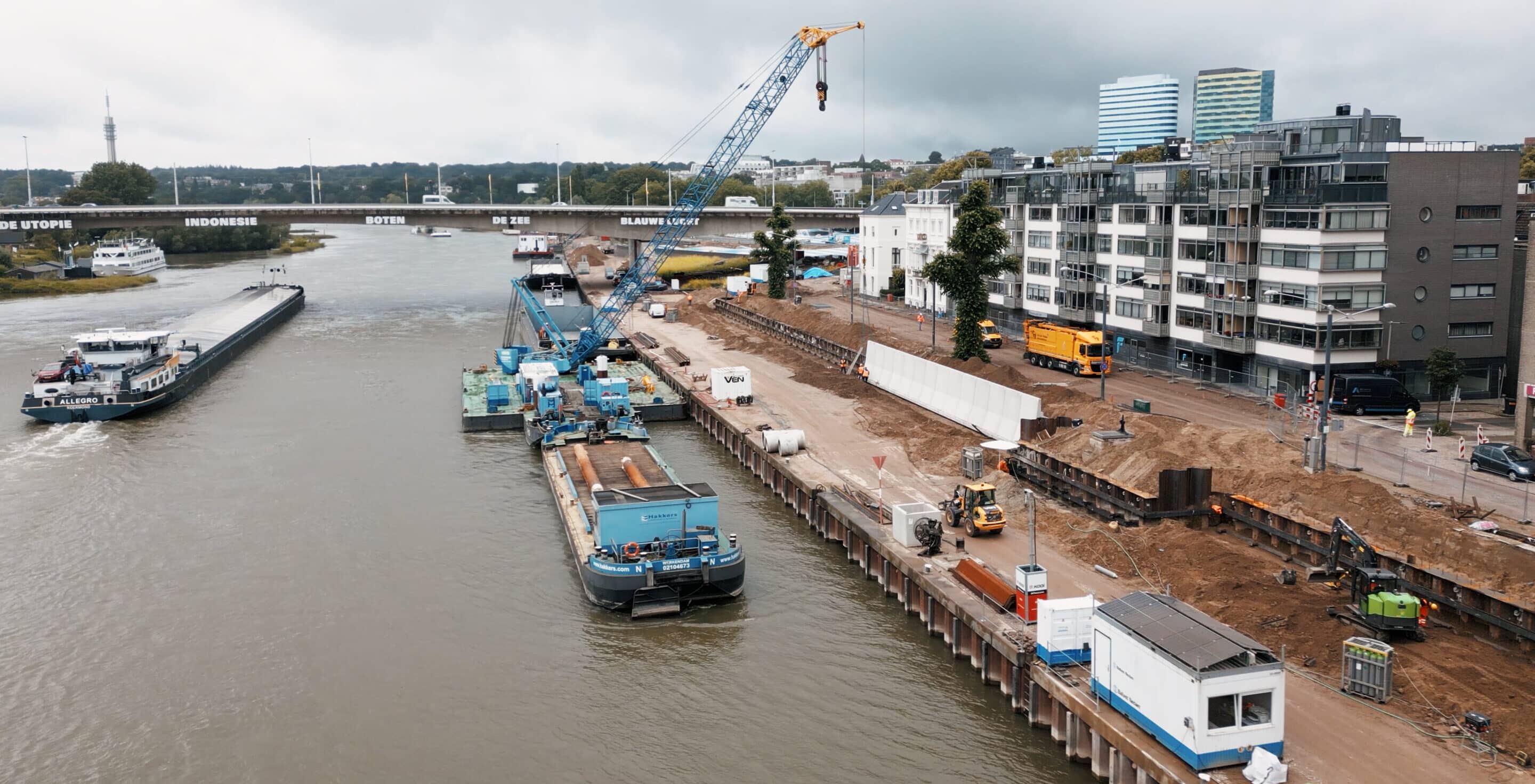 Duurzame versterking van de Arnhemse Rijnkade met speciale keerwanden